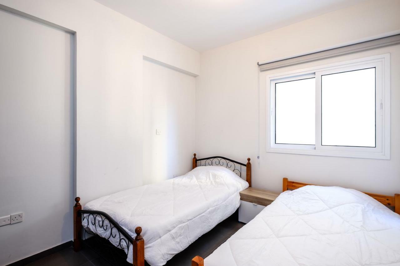 Book Me Now Central Flat Apartment Larnaca Luaran gambar